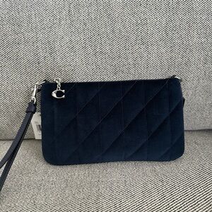 NWT Coach Pouch Bag With Quilting CW583